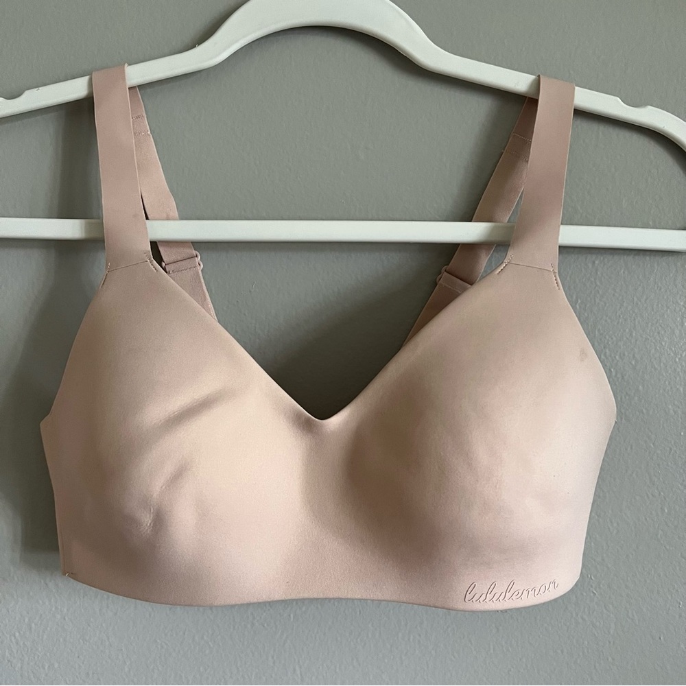 Lululemon Nude Hold True Bra Size 32B